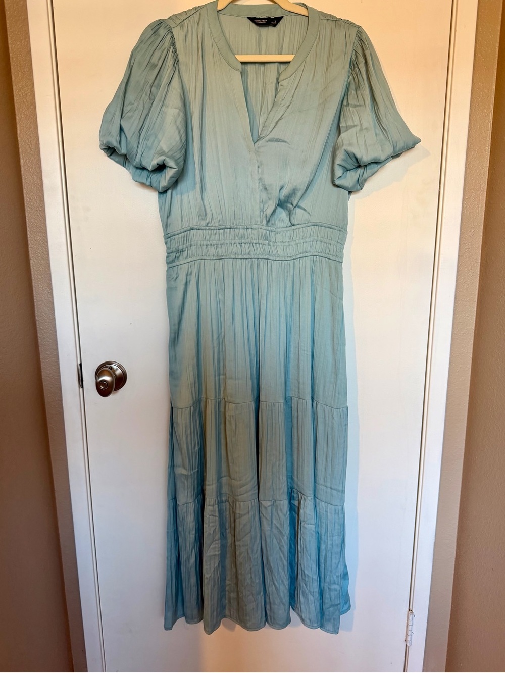 Women’s Vera Wang dress size large Light Blue Puff-Sleeve Maxi Dress by